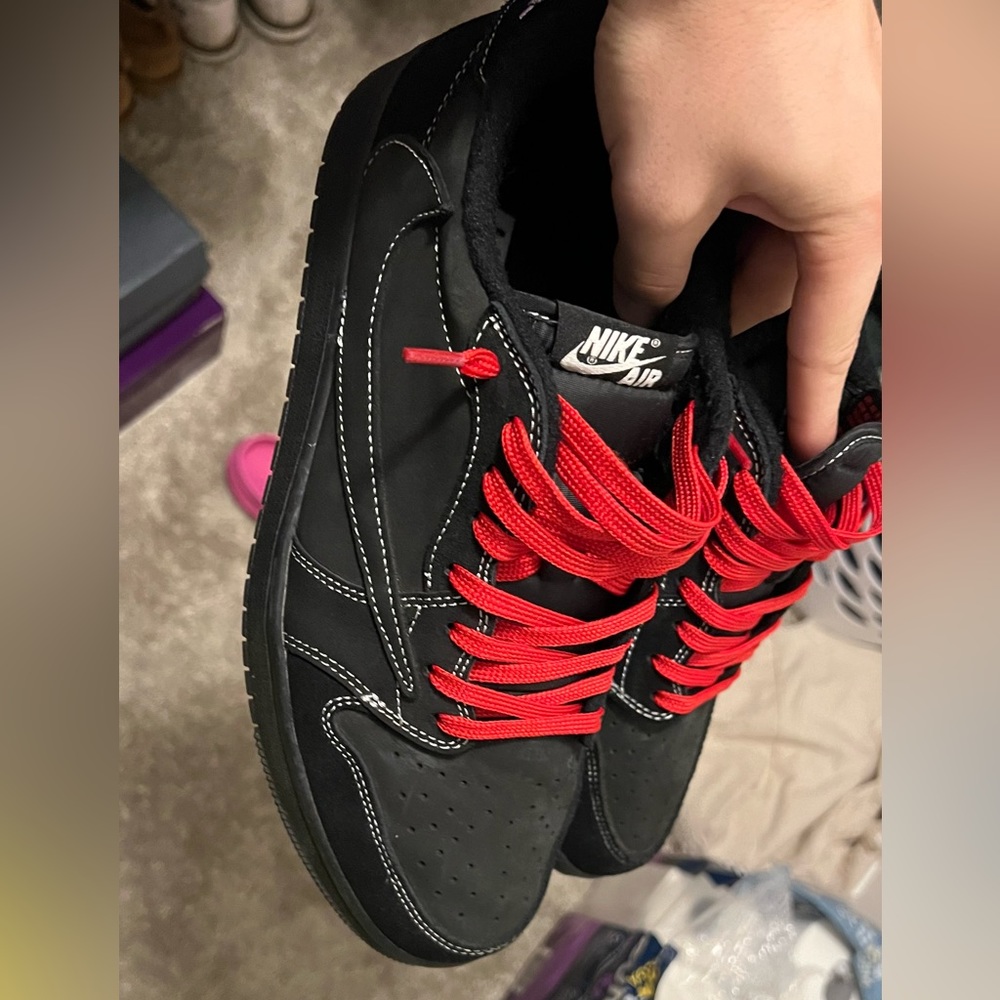 Travis Scott Phantoms Jordan 1 Low